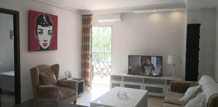 マルベーリャApartamento En La Milla De Oro, A 100M De La Playaアパートメント エクステリア 写真